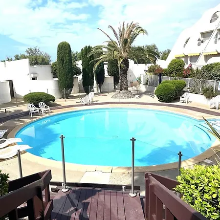 2 Pers. - Plage, Piscine, Terrasse, Parking Proche - Fr-1-790-29 *