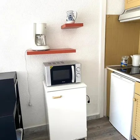2 Pers. - Plage, Piscine, Terrasse, Parking Proche - Fr-1-790-29 *